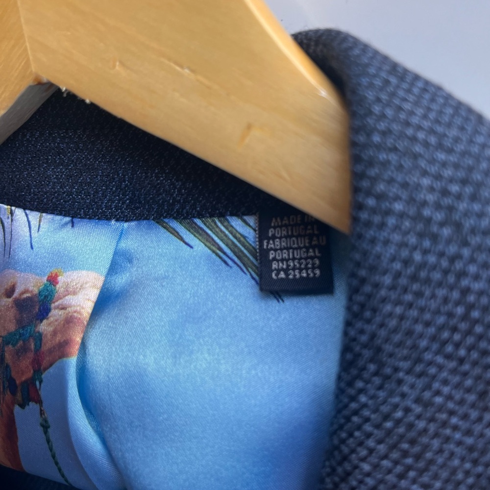 Ted Baker Size 4 Suit. Pants and Blazer. Blue Gray.